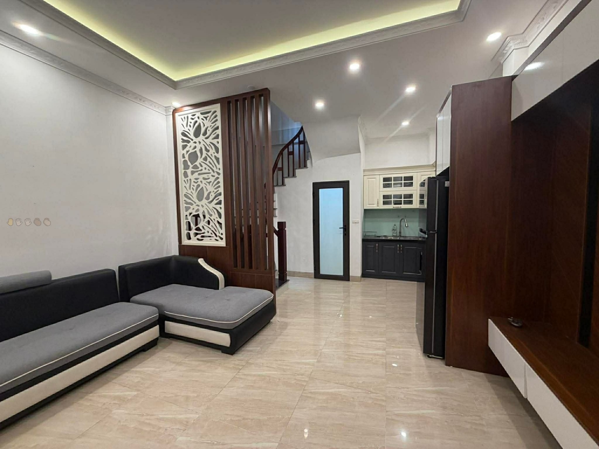 Rẻ Nhất Việt Hưng, Long Biên, Bán Nhà 5T, 33m2, chỉ 6,8 tỷ thoáng sáng, ngõ thuậ